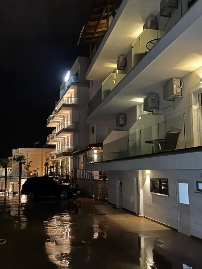 Hotel Marku Ksamil 4*,  Albania