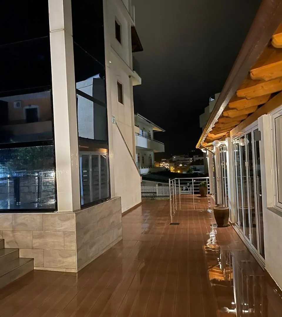 Hotel Marku Ksamil 4*,